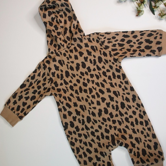 Leopard Print Hoodie Style Zip Up Romper - Picture 3 of 8